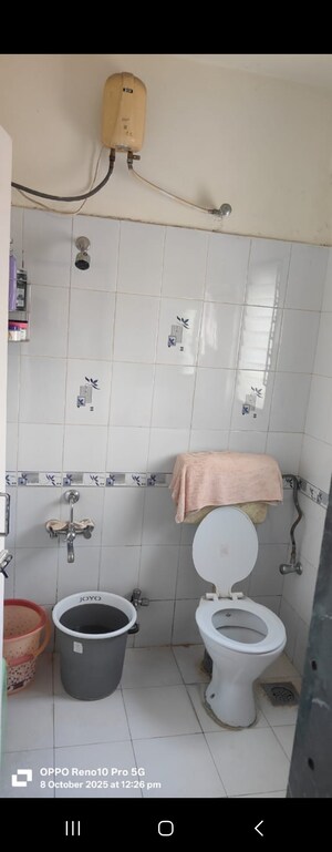 Master Bedroom in 1 RK Apartment at Malkani Bella View, Sanjay Park – for Rent