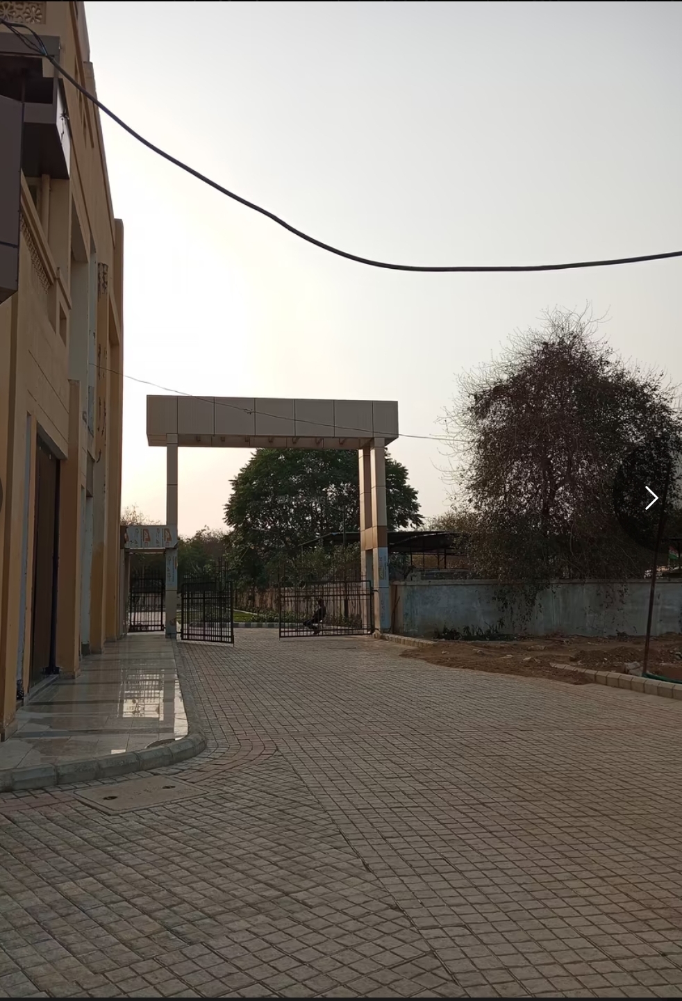 2 BHK + Study Room Apartment For Rent in MRG The Balcony