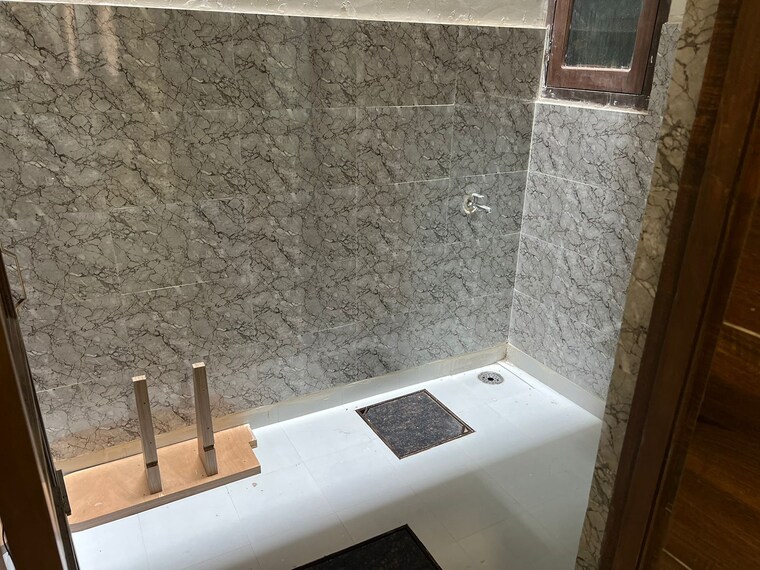 Bathroom, gomti-homes 2 Bedroom 1400 Sq.Ft. Apartment In Nabha Zirakpur 9304064