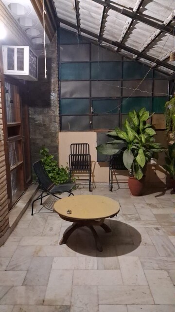 Balcony in 1 RK Independent House at Sector 15 – for Rent