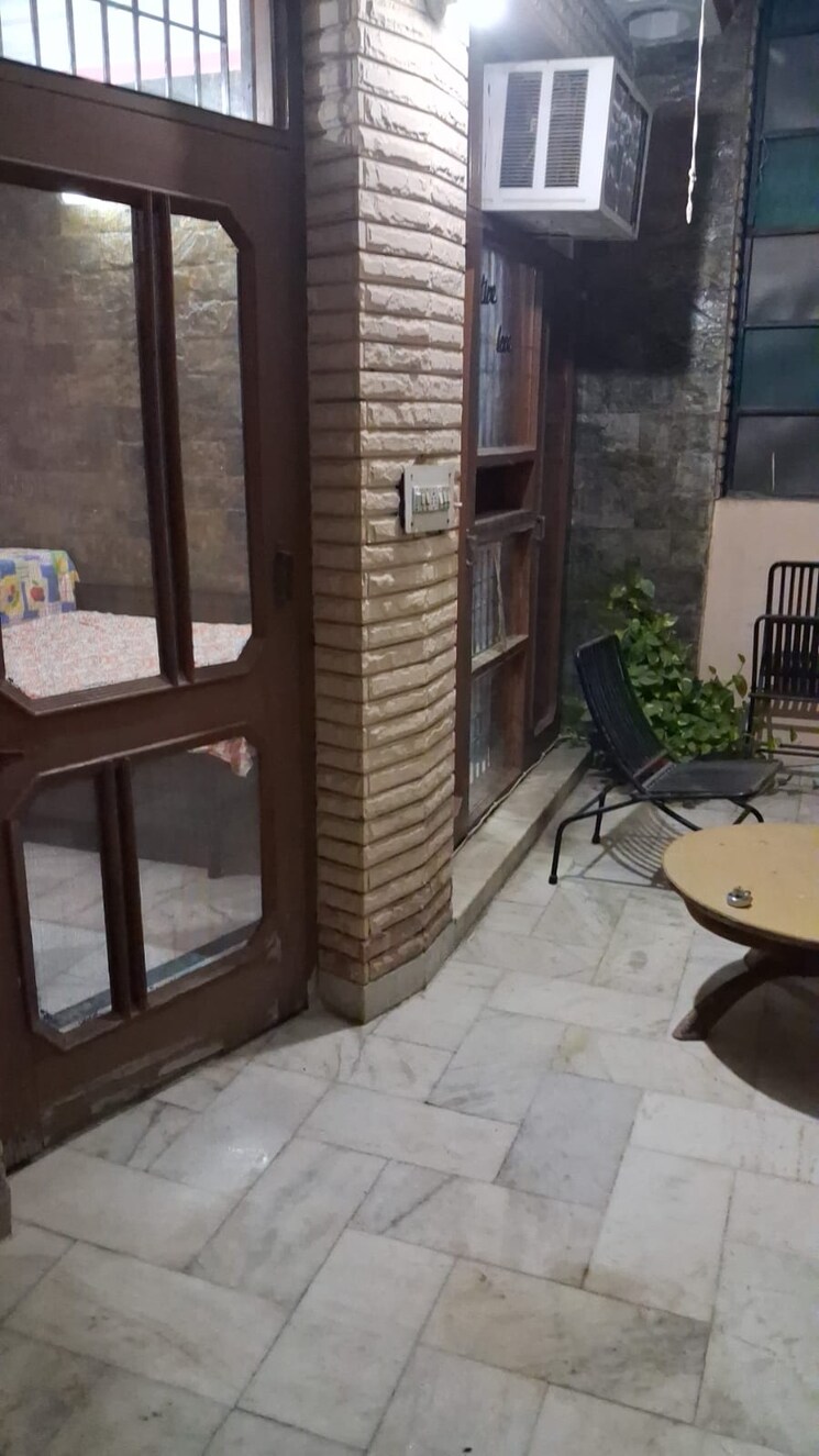 Balcony, sector 15 1 RK 450 Sq.Ft. Independent House In Sector 15 Panchkula 9304046