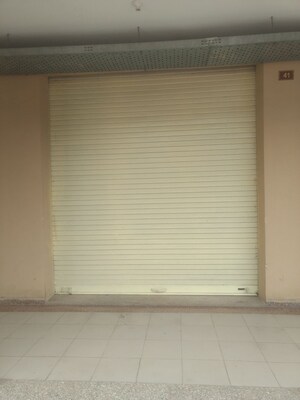  Shop For Sale in Ab Bypass Road