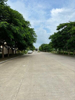 Parking in  Shop at Ab Bypass Road – for Sale