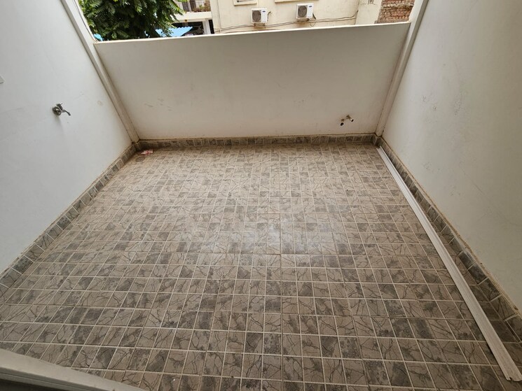 Balcony, pir machalla 3 Bedroom 1800 Sq.Ft. Apartment In Pir Machalla Zirakpur 9304143