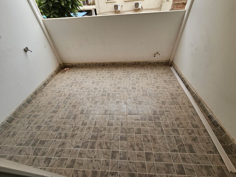 Balcony, pir machalla 3 Bedroom 1800 Sq.Ft. Apartment In Pir Machalla Zirakpur 9304143