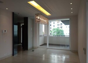 Room in 4 BHK Apartment at Salcon The Verandas, Sector 54 – for Rent