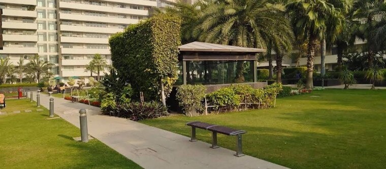 Garden, salcon-the-verandas 4 Bedroom 4495 Sq.Ft. Apartment In Sector 54 Gurgaon 9302947