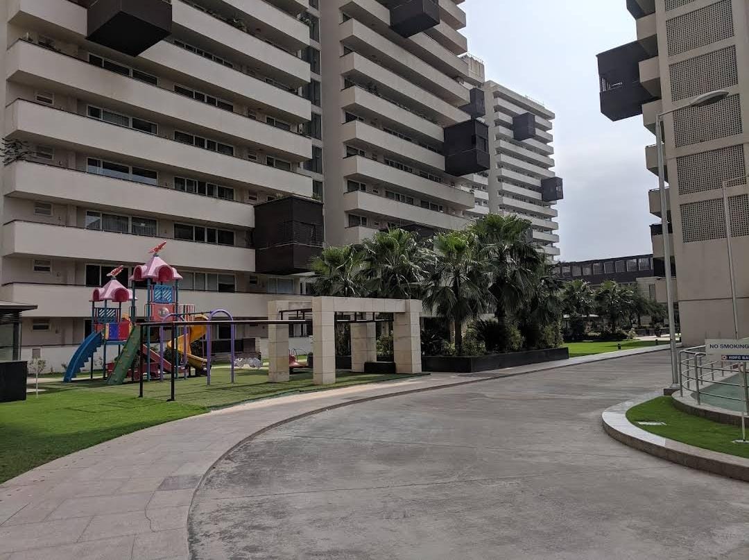 4 BHK + Servant Room 4495 Sq.Ft. Apartment in Salcon The Verandas