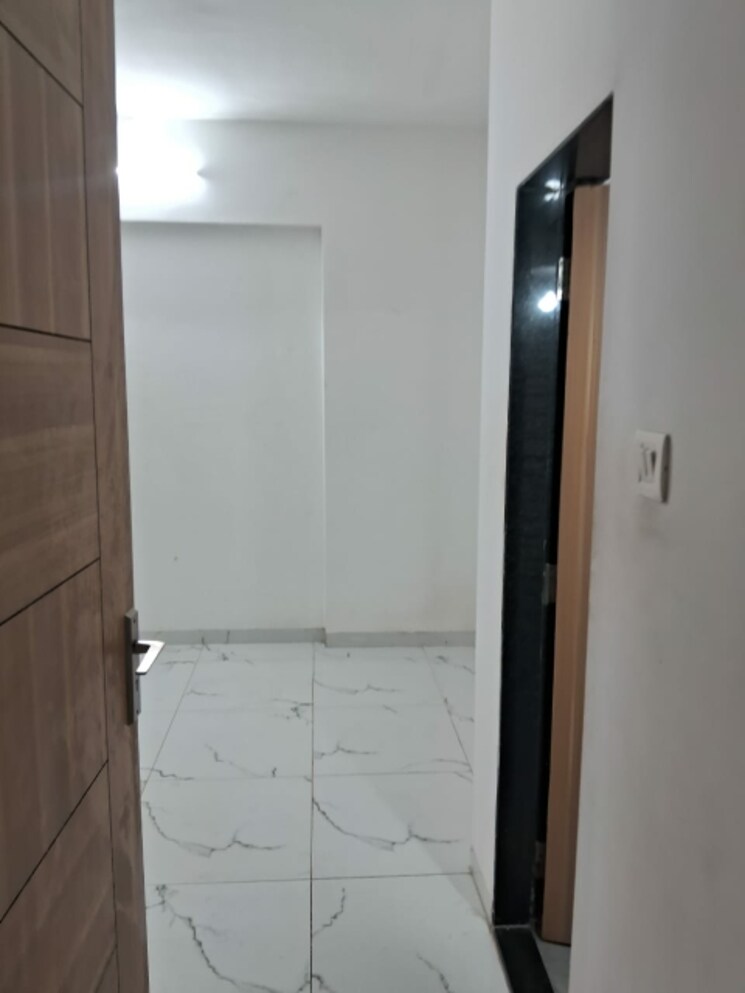 Bathroom, dombivli east 1 Bedroom 560 Sq.Ft. Apartment In Dombivli East Thane 9304172