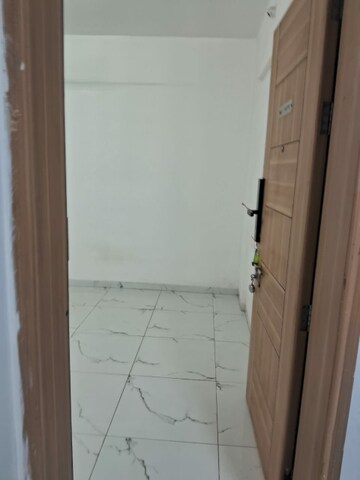 Bathroom in 1 BHK Apartment at Dombivli East – for Rent