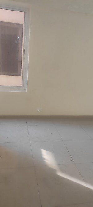 Furnished Amenities in 2 BHK Apartment at Wave Dream Homes, Wave City – for Rent