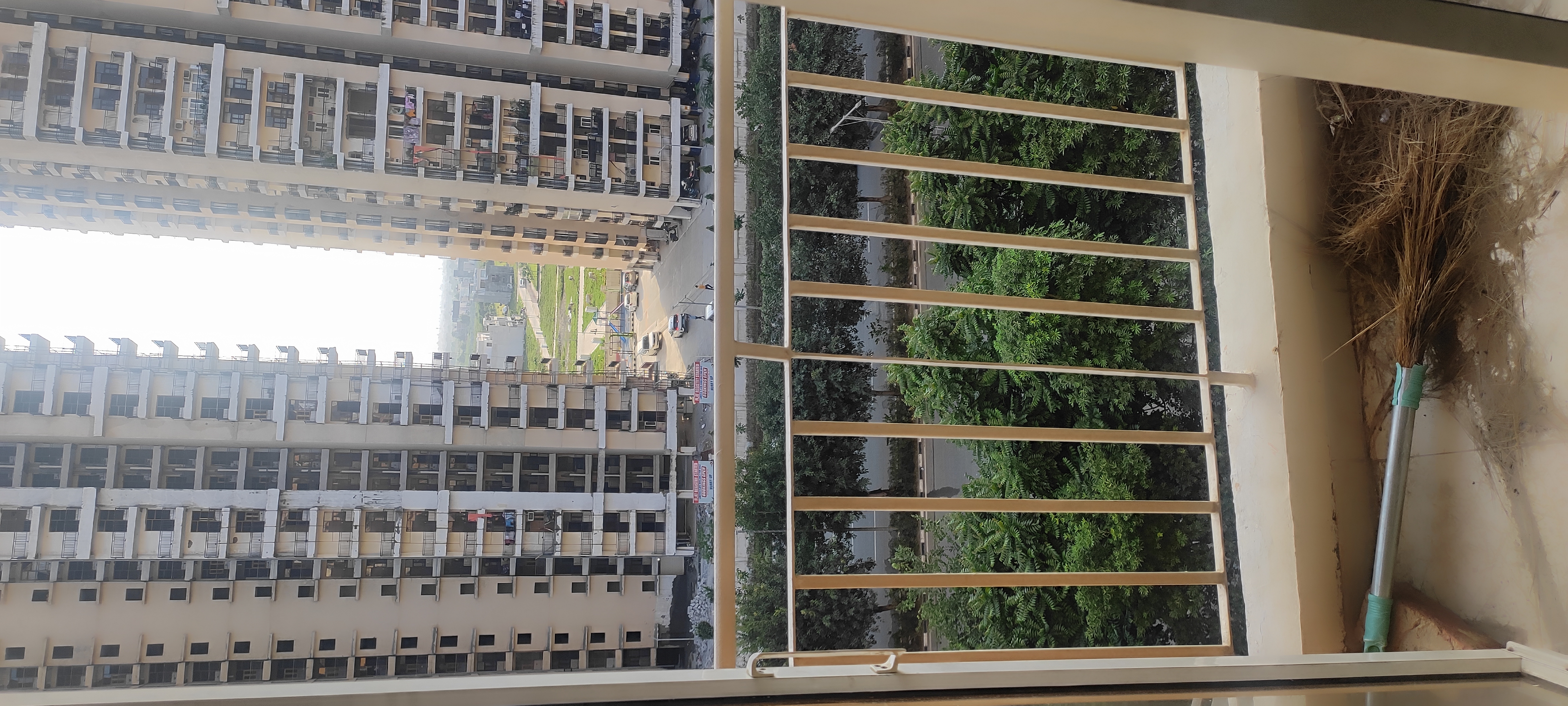 2 BHK Apartment For Rent in Wave Dream Homes