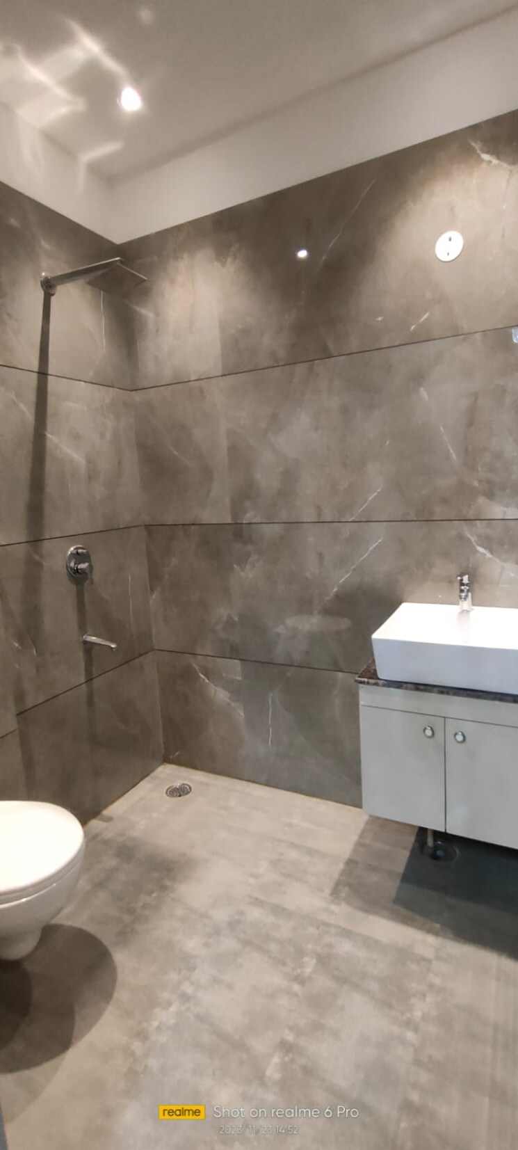 Bathroom, patiala road 3 Bedroom 1350 Sq.Ft. Builder Floor In Patiala Road Zirakpur 9296856