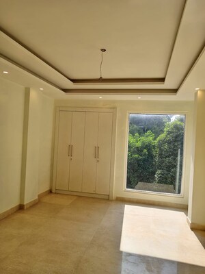 Room in 2 BHK Builder Floor at New Friends Colony – for Rent