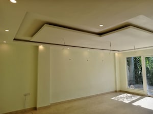 Room in 2 BHK Builder Floor at New Friends Colony – for Rent