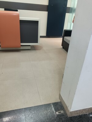 Room in  Office Space at Spaze Platinum Tower, Sector 47 – for Sale