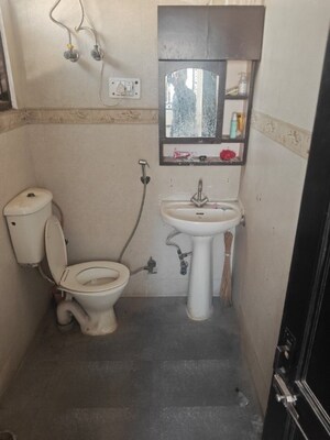 Bathroom in 1 RK Independent House at Old Rajinder Nagar – for Rent