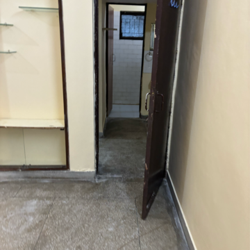 Building Lobby in 1 BHK Apartment at Arawali Apartments, Sector 52 – for Rent