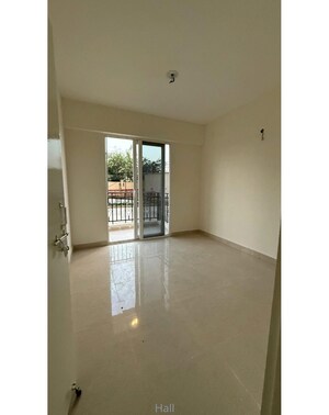 Room in 3 BHK Apartment at Signature Global Golf Greens, Sector 79 – for Rent