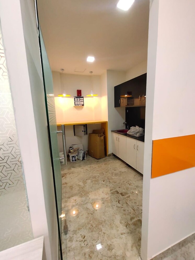 Other, new palasia Commercial Office Space 1930 Sq.Ft. In New Palasia Indore 9304325