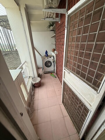 Balcony in 2 BHK Builder Floor at Sector 23 – for Rent