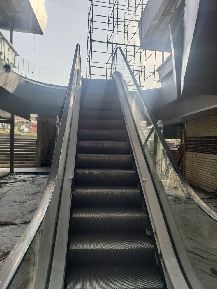 Balcony, ska-arcadia Commercial Shop 360 Sq.Ft. In Wave City Ghaziabad 9304390