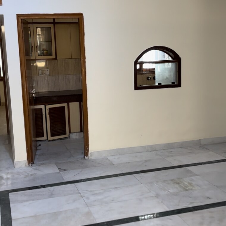 Room, dhawal-giri-apartment 2 Bedroom 865 Sq.Ft. Apartment In Sector 34 Noida 9304385