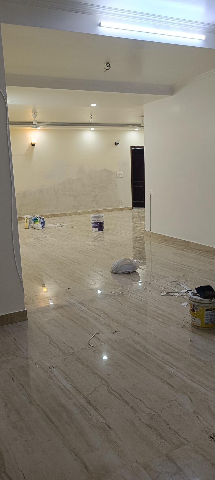 Room, sector 23 4 Bedroom 3200 Sq.Ft. Builder Floor In Sector 23 Gurgaon 9304332