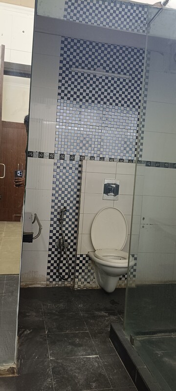 Bathroom in 4 BHK Builder Floor at Sector 23 – for Rent