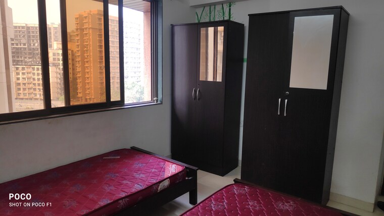 Bedroom, kurla east Pg For Boys In Kurla East 9304382
