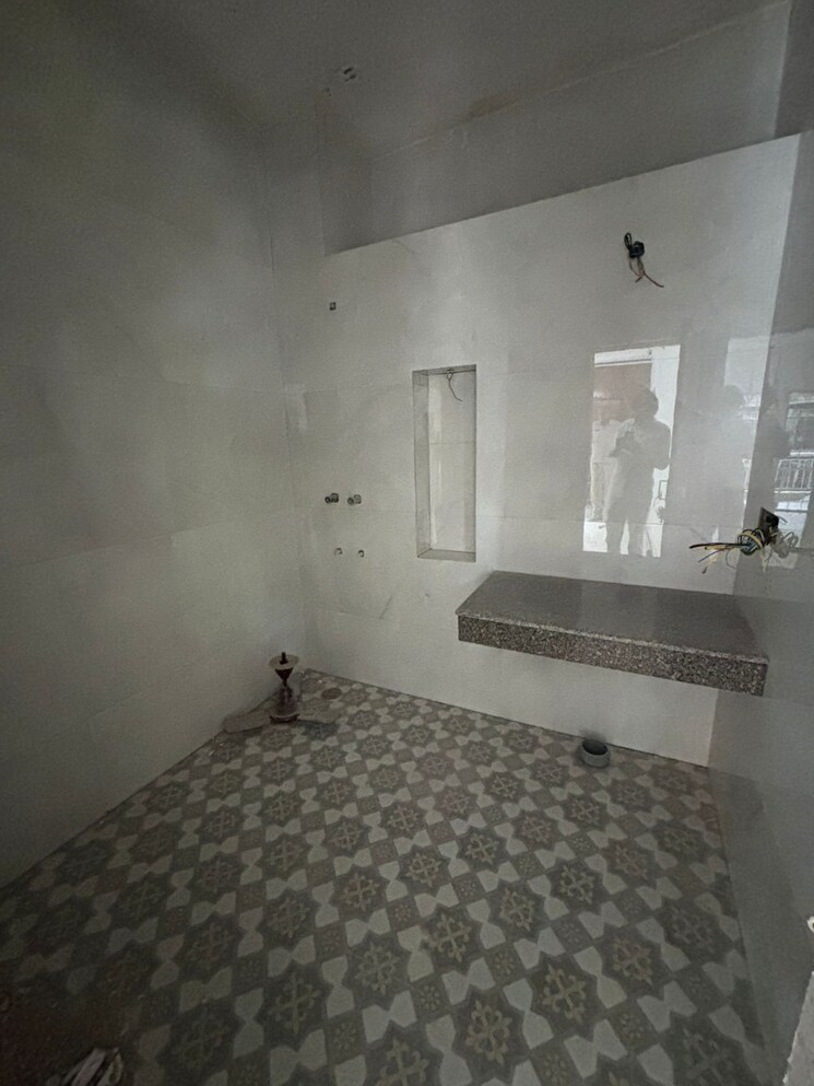 Bathroom, sector 23 3 Bedroom 550 Sq.Yd. Builder Floor In Sector 23 Gurgaon 9304339