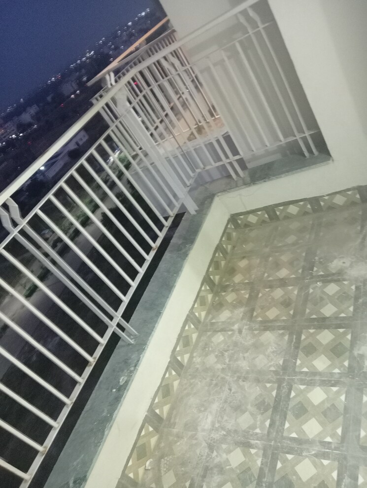 Balcony, bptp-discovery-park 2 Bedroom 804 Sq.Ft. Apartment In Sector 80 Faridabad 9304440