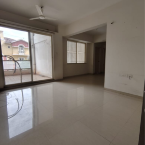 Room in 2 BHK Apartment at Pantheon Acorn Park Phase 1, Mumbai Bangalore Highway – for Rent