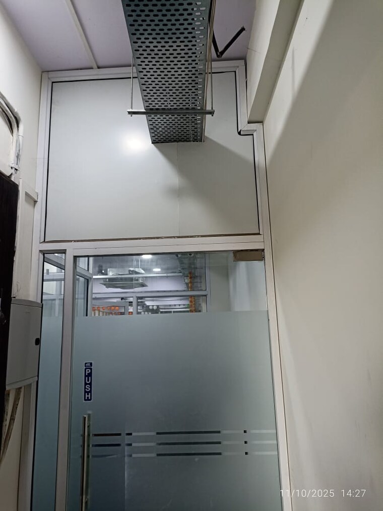 undefined, akshar-business-park Commercial Office Space 1600 Sq.Ft. In Vashi Sector 19f Navi Mumbai 9304525