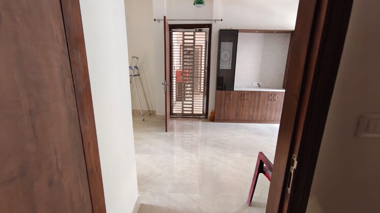 Room, gms road 3 Bedroom 1450 Sq.Ft. Builder Floor In Gms Road Dehradun 9304550