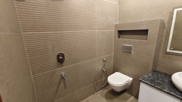 Bathroom, gms road 3 Bedroom 1450 Sq.Ft. Builder Floor In Gms Road Dehradun 9304550