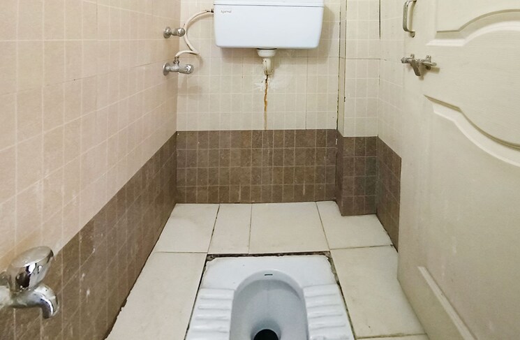 Bathroom, powai Pg For Girls In Powai 9304588