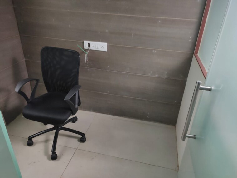 undefined, samarth-vaibhav Commercial Office Space 650 Sq.Ft. In Andheri West Mumbai 9304594