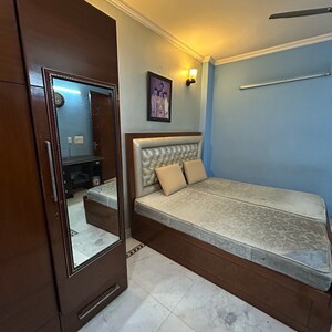 Bedroom in 3 BHK Builder Floor at Kotla Mubarakpur – for Sale