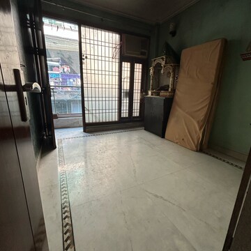 Kitchen in 3 BHK Builder Floor at Kotla Mubarakpur – for Sale
