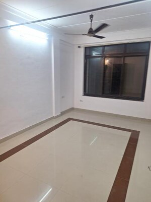 Room in 2 BHK Apartment at Platinum Prive, Andheri West – for Rent
