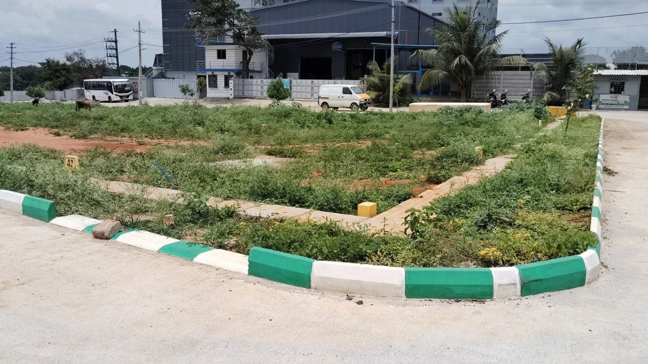 Plot For Sale in Oraiyan Signature Valley 