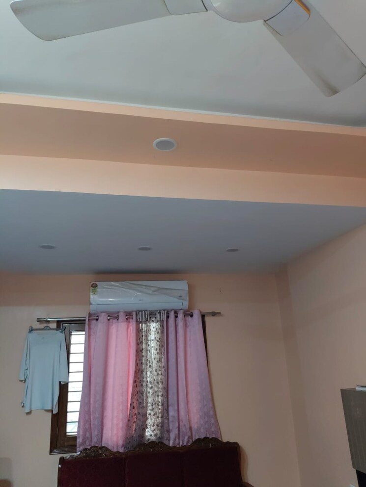 undefined, vasant kunj 2 Bedroom 1200 Sq.Ft. Apartment In Vasant Kunj Delhi 9304687