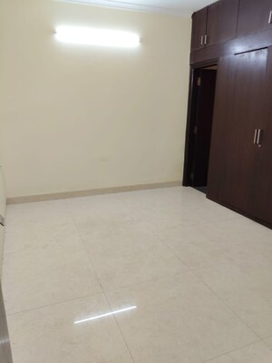 Room in 2 BHK Apartment at Vasant Kunj – for Sale