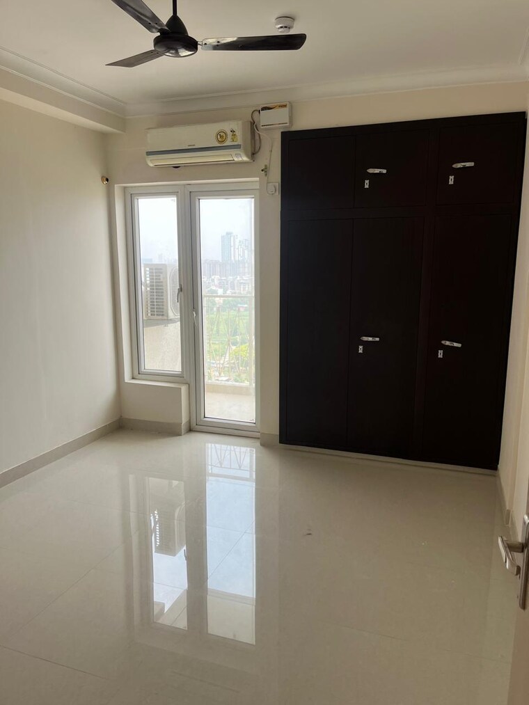 Room, supertech-hues 2 Bedroom 1180 Sq.Ft. Apartment In Sector 68 Gurgaon 9304686