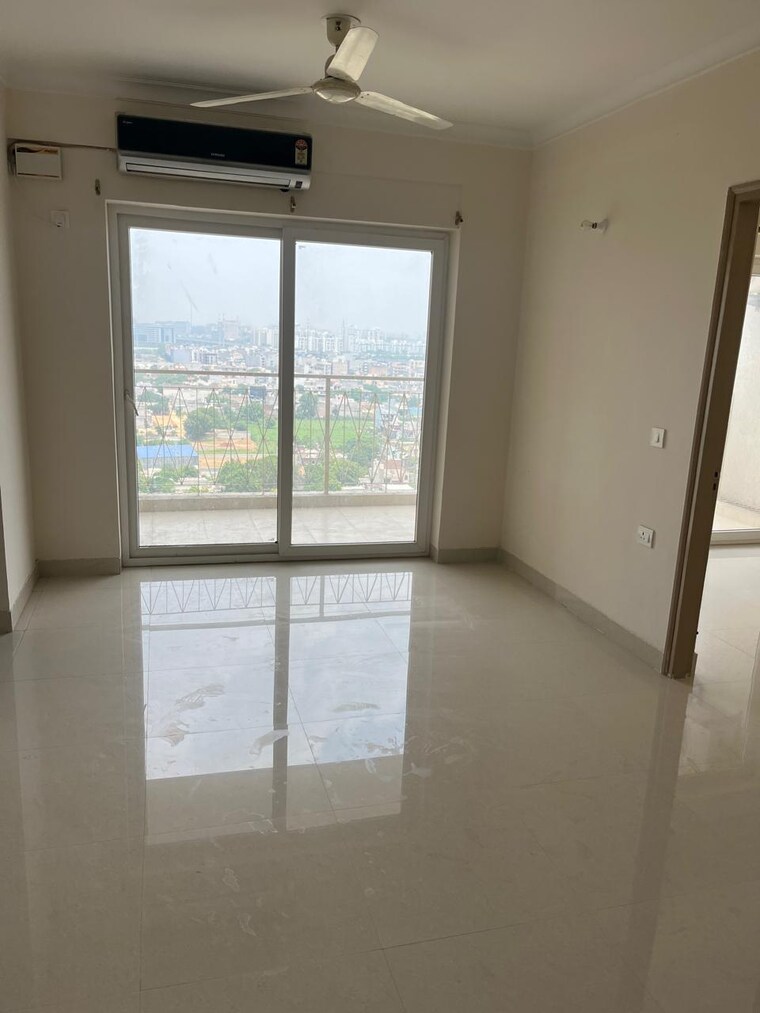 Room, supertech-hues 2 Bedroom 1180 Sq.Ft. Apartment In Sector 68 Gurgaon 9304686