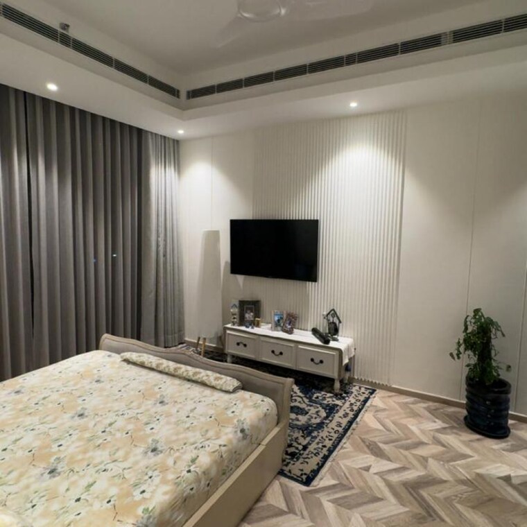 Bedroom, suncity-platinum-towers 4 Bedroom 4175 Sq.Ft. Apartment In Maruti Vihar Gurgaon 9304702