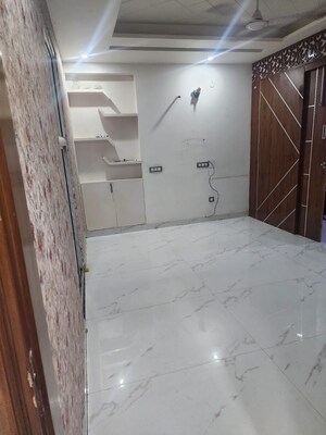 Bathroom in 2.5 BHK Apartment at Smart World Gems, Sector 89 – for Rent