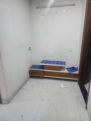 Bedroom in 2.5 BHK Apartment at Smart World Gems, Sector 89 – for Rent