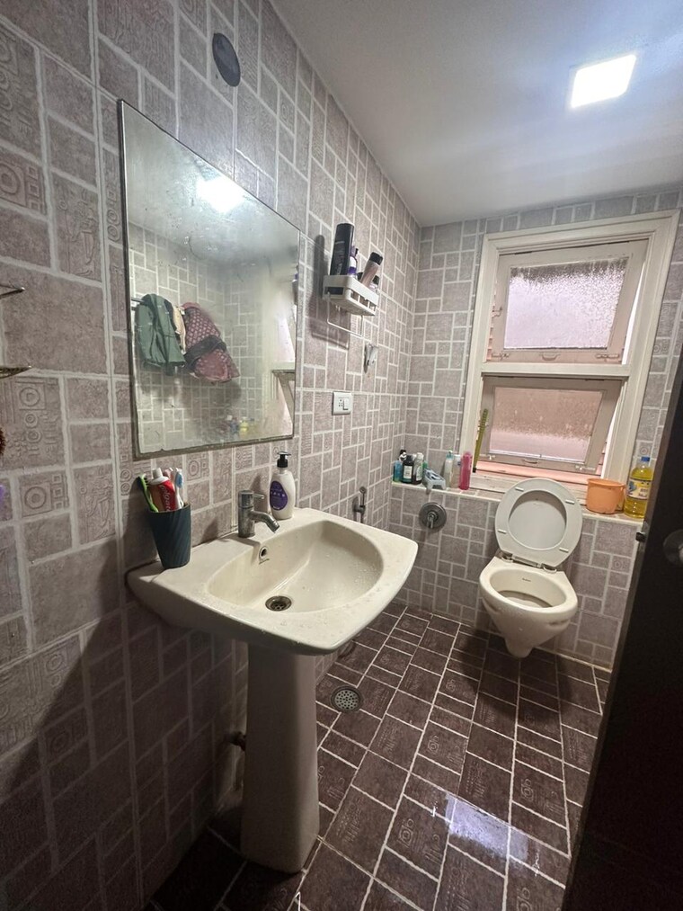 Bathroom, jubilee hills 6+ Bedroom 930 Sq.Yd. Independent House In Jubilee Hills Hyderabad 9304722